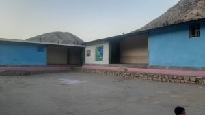 EljoM81XgAA7f9c رنگ آمیزی مدرسه ی روستای موشمی زیلایی با کمک دانش آموزان