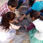دور دنیا در یک روز با بچه های روستای کلاب